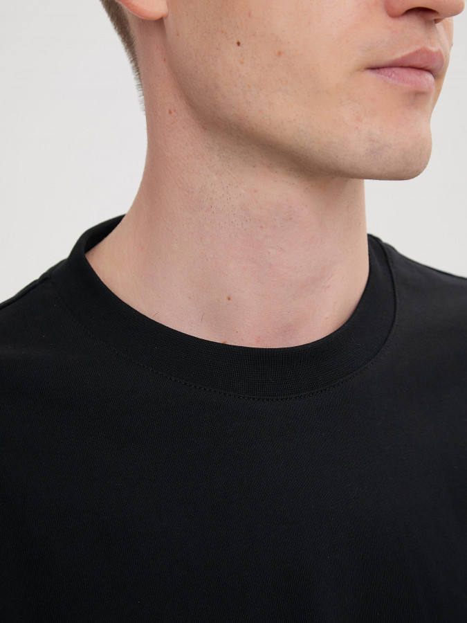 1245519-220x320.jpg